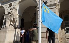 Фото 6: У центрі Львова урочисто підняли кримськотатарський прапор (фото)