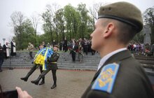 Фото 5: У Львові влада держави та міста вшанували пам’ять Героїв