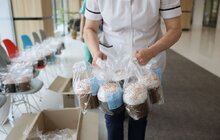 Фото 4: У міських лікарнях Львова освятили паски