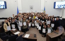 Фото 12: 100 львівських педагогів отримали по 25 000 гривень (відео)