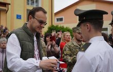 Фото 3: У ліцеї імені Героїв Крут відбулись випускні урочистості