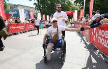 Фото 10: У Львові відбувся безбар’єрний благодійний напівмарафон: серед учасників забігу пацієнти центру UNBROKEN
