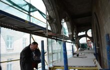 Фото 9: У будинку-пам’ятці архітектури на вул. Генерала Чупринки, 50-52 розпочато реставрацію наріжного балкону