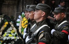 Фото 2: Львів прощається із загиблим волонтером Володимиром Боднаром