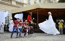 Фото 24: У Львові відбулося карнавальне відкриття театрального фестивалю «Золотий Лев на вулиці - 2020»