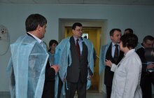 Фото 8: О. Квіташвілі ознайомився з роботою пологового будинку №1 