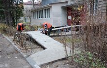 Фото 1: Цього року у Франківському районі буде облаштовано 10 пандусів біля житлових будинків людей з інвалідністю