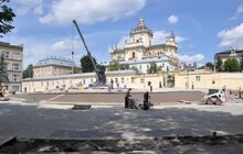 Фото 2: «Сьогодні ввечері завершуємо усі роботи по площі, вночі площа буде помита, завтра буде встановлення технічного обладнання», - М. Литвинюк про площу св. Юра