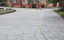Фото 8: Планові ремонтні роботи внутрішніх дворів та хідників на Сихові тривають