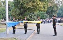 Фото 5: Урочиста церемонія підняття Державного Прапора України