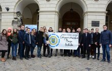 Фото 3: До Дня студента львівських левів одягли у мантії