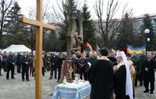 Фото 18: «Війна завершується тоді, коли з почестями хоронять останнього воїна, який брав в ній участь», - А. Садовий