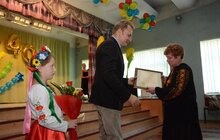 Фото 8: З нагоди 40-річчя школа №45 отримає від міста ще один мультиборд 