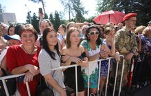 Фото 25: Вітаючи випускників Академії сухопутних військ, Андрій Садовий запропонував вже впровадити стандарти НАТО в Україні