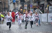 Фото 15: У центрі Львова провели забіг у вишиванках