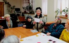 Фото 7: Підопічні Львівського терцентру вчаться мистецтву писанкарства