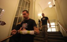 Фото 35: Невідомі особи виламали двері до міської ратуші та ввірвались всередину