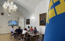 Фото 5: У Львові показали виставу класика сучасного європейського театру Жерома Беля: на сцену разом із містянами вийшли ветерани