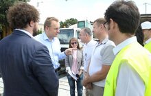 Фото 9: Капітальний ремонт центральних доріг Львова: на вул. Чернівецькій монтують плити під трамвайну колію