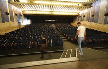 Фото 4: Мер Львова перевірив ремонт гримерок у Центрі Довженка