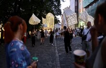 Фото 11: На площі Ринок показали вуличний містичний перформанс (відео)