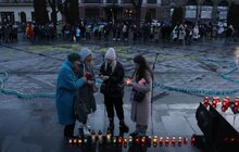 Фото 17: Сотні лампадок запалили у Львові в пам'ять про невинно вбитих ворогом українців
