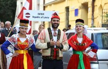 Фото 5: Центром Львова пройшов марш-парад усіх країн-учасників фестивалю «Етновир»