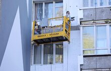 Фото 2: «Коли цей проект буде завершений, вартість опалення для людей буде на 50% дешевшою», — А. Садовий під час огляду робіт з термомодернізації будинку на вул. Патона, 27