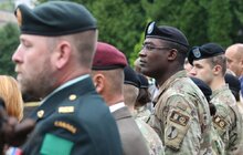 Фото 5: На Личаківському цвинтарі вшанували пам’ять новітніх Героїв з нагоди Дня Незалежності 