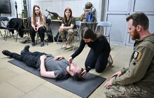 Фото 2: Понад 1000 мешканців Львова прийшли безкоштовні навчання з домедичної допомоги (відео)