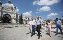 Фото 12: «До кінця цього року вже можна буде трамваєм проїхати прямо до входу у вокзал», — А. Садовий про ремонт пл. Двірцевої