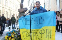 Фото 12: У Львові встановили погруддя Герою Небесної Сотні Ігорю Костенку