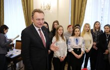Фото 2: Ще 9 дітей, позбавлених батьківського піклування, отримали власні помешкання