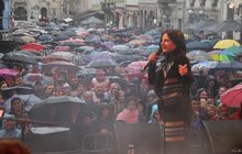 Фото 9: Мер Львова подякував Оксані Мусі за концерт до Дня міста