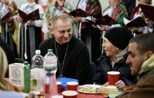 Фото 6: Різдво єднає: для 250 безпритульних та потребуючих людей у Львові організували святкові обіди
