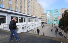 Фото 1: Сьогодні в лікарні швидкої допомоги Львова вакцинують від COVID 80 медиків