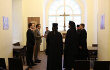 Фото 3: Представник Вселенського Патріарха в Україні під час свого візиту до Львова відвідав міську Ратушу