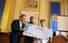 Фото 5: У Львові переможець інтернет-олімпіади з ІТ отримав премію 10 тис грн, а школа, де він вчиться, — новий комп’ютерний клас