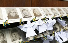 Фото 7: Сотні паперових ангеликів розмістили на Меморіалі Небесної Сотні у Львові