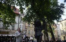 Фото 13: На площі Маланюка урочисто відкрили скульптуру Франца Ксавера Моцарта