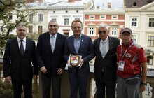 Фото 6: Міський голова та президент Всесвітньої федерації стрільби з лука обговорили розвиток цього виду спорту у Львові