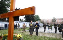 Фото 8: Учасники ІХ Всеукраїнського форуму місцевого самоврядування у Львові вшанували пам’ять полеглих захисників України