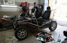 Фото 1: Львівське училище розробило для військових особливе електробагі (відео)