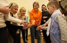 Фото 5: Пластуни принесли до мерії Вифлеємський вогонь миру