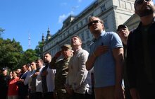 Фото 3: Львів відзначає День Конституції: у центрі міста урочисто підняли національний стяг