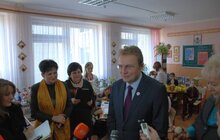 Фото 2: Сьогодні міський голова взяв участь у презентації творчої майстерні «Писанка добром весь світ зігріє» у гімназії «Гроно» 