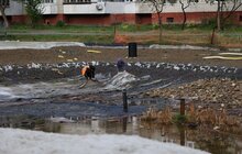 Фото 1: Громадський простір на вул. Панча готують до зими (відео)