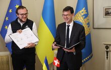 Фото 25: Швейцарія безоплатно передасть Львову 11 трамваїв: сьогодні у мерії підписали угоду