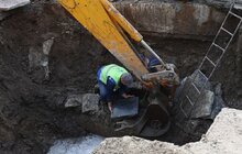 Фото 15: Ліквідація пориву на магістральному водопроводі на пр. Свободи триватиме до кінця дня: працюють водовозки
