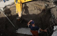 Фото 19: Ліквідація пориву на магістральному водопроводі на пр. Свободи триватиме до кінця дня: працюють водовозки